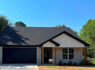 2708 Ledbetter St, Kilgore, TX 75662