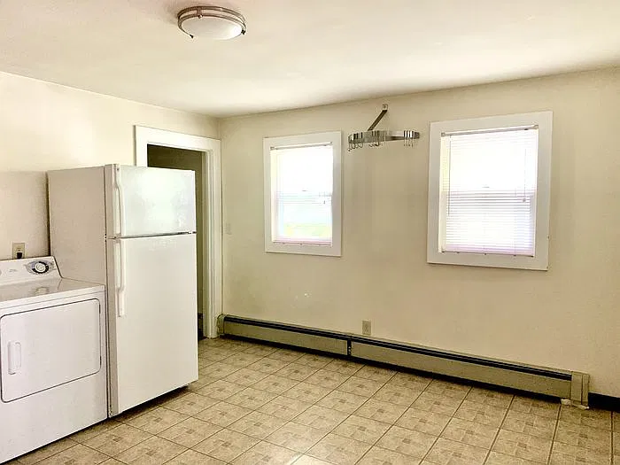 1 bed, 1.0 bath, 780 sqft — Photo 3
