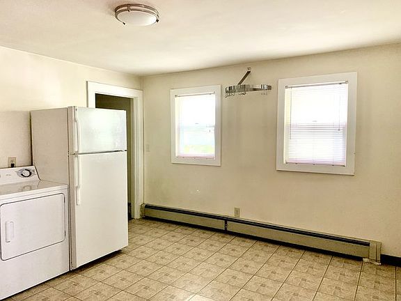 3rd image of 15 Dexter St APT 1