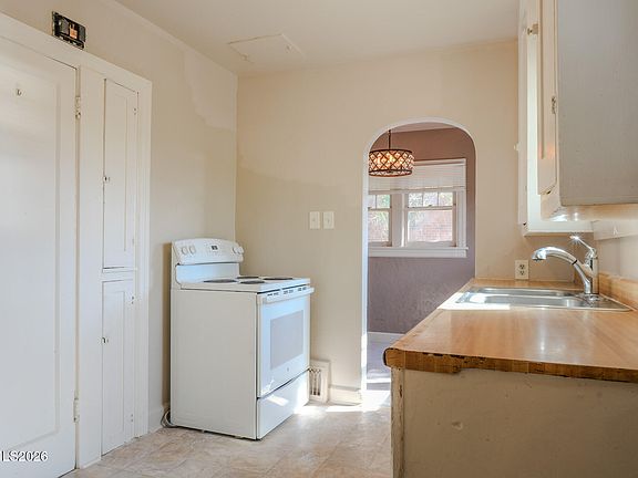 2nd image of 963 S Center St