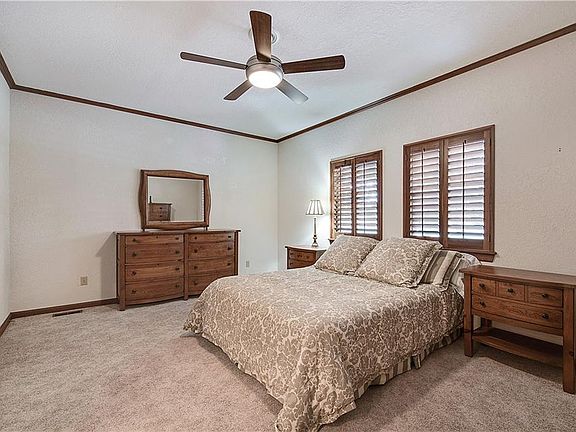 4th image of 11300 N Pennsylvania Ave APT 158