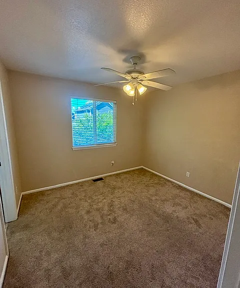 9959 Sylvestor Rd — Photo 14