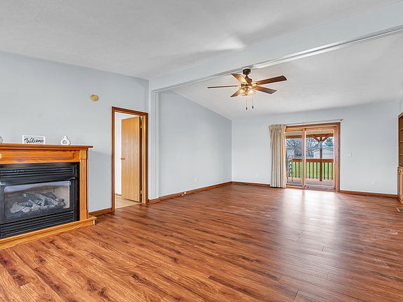 4th image of 339 Azalea Ln
