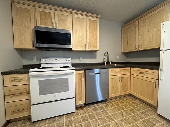 4th image of 2031 Washington Ave #6