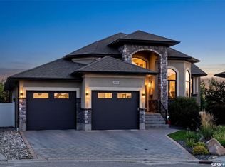 2435 Linner Bay, Regina, SK S4V1K3