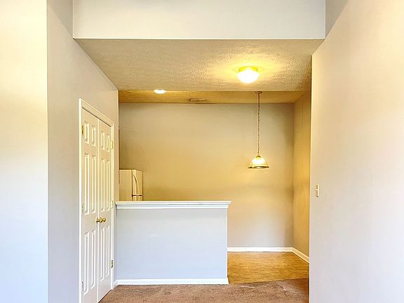 4th image of 241 McDaniel Ave #23
