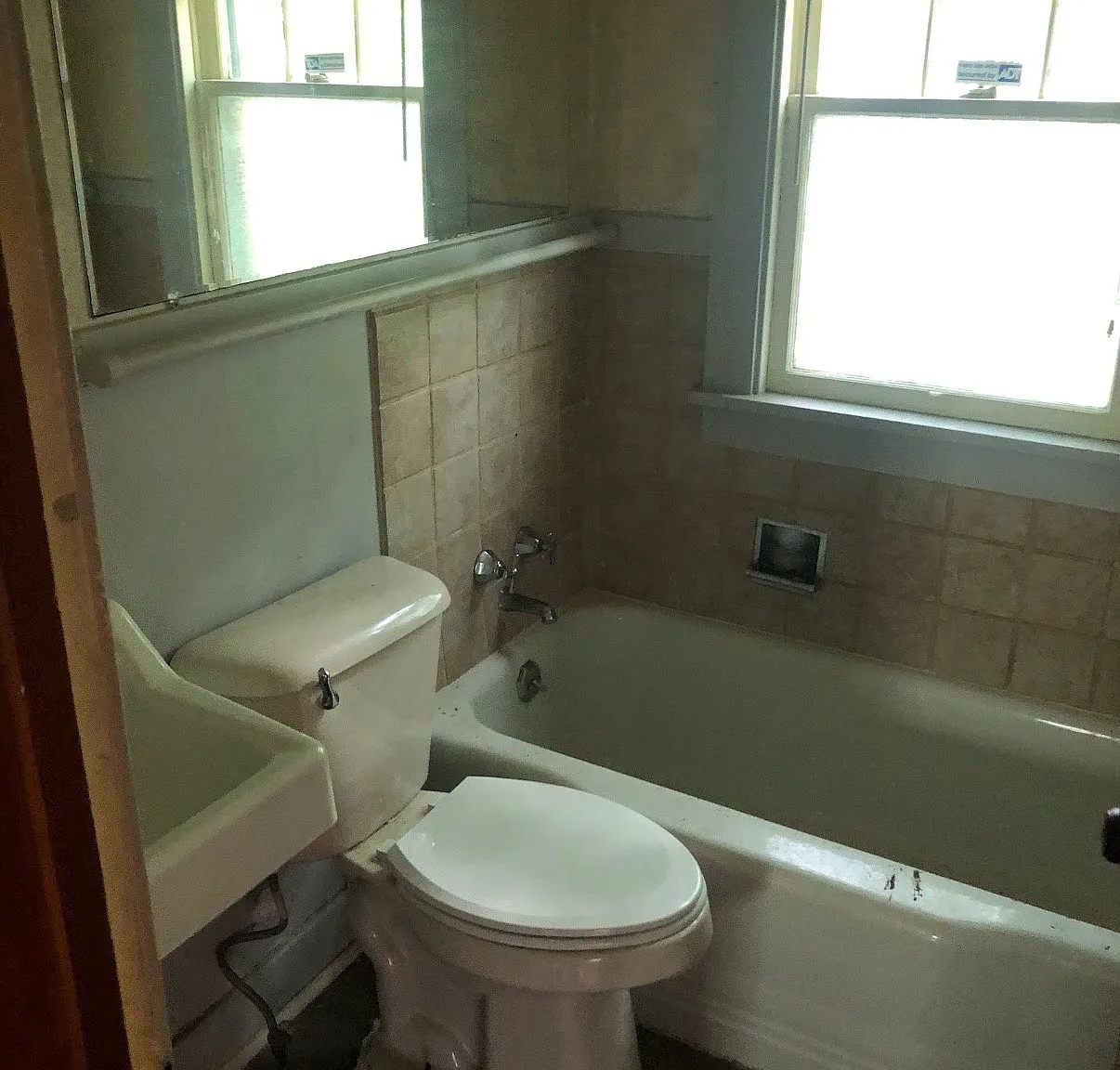 3 bed, 804 sqft, $995 — Photo 4