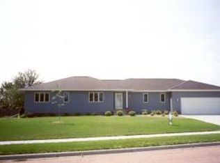 1001 Hurst Ave, Mitchell, SD 57301