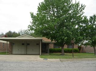 720 Bridle Ave, White Settlement, TX 76108