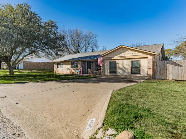1400 SE 24th Ave, Mineral Wells, TX 76067