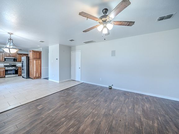 3rd image of 1308 Krista Dr