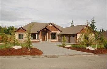 1st image of 22901 Singingwood Pl NE