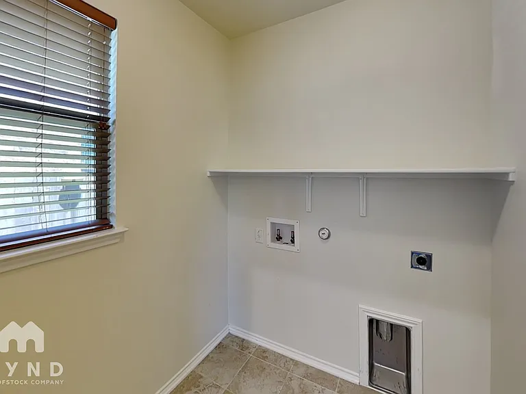 1125 Sampley Ln — Photo 23