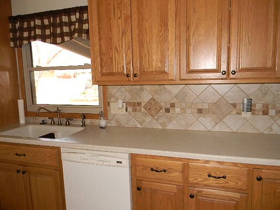 5th image of 1107 S Buffalo Bill Ave