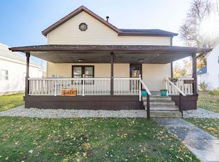 1206 E Main St, Clinton, IL 61727