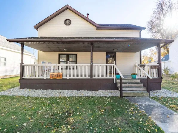 1206 E Main St, Clinton, IL 61727
