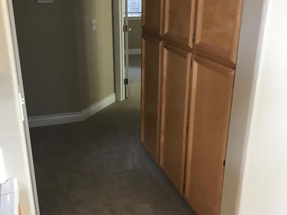 1st image of 5156 Lakeshore Dr