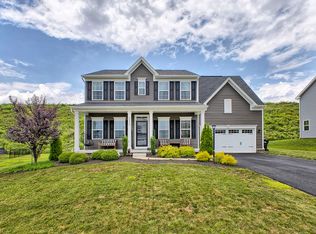 6392 Antonio Dr, Irwin, PA 15642