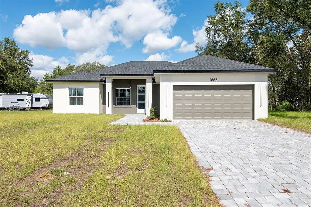 4 bed, 2.0 bath, 1751 sqft, $1,900 — Photo 3