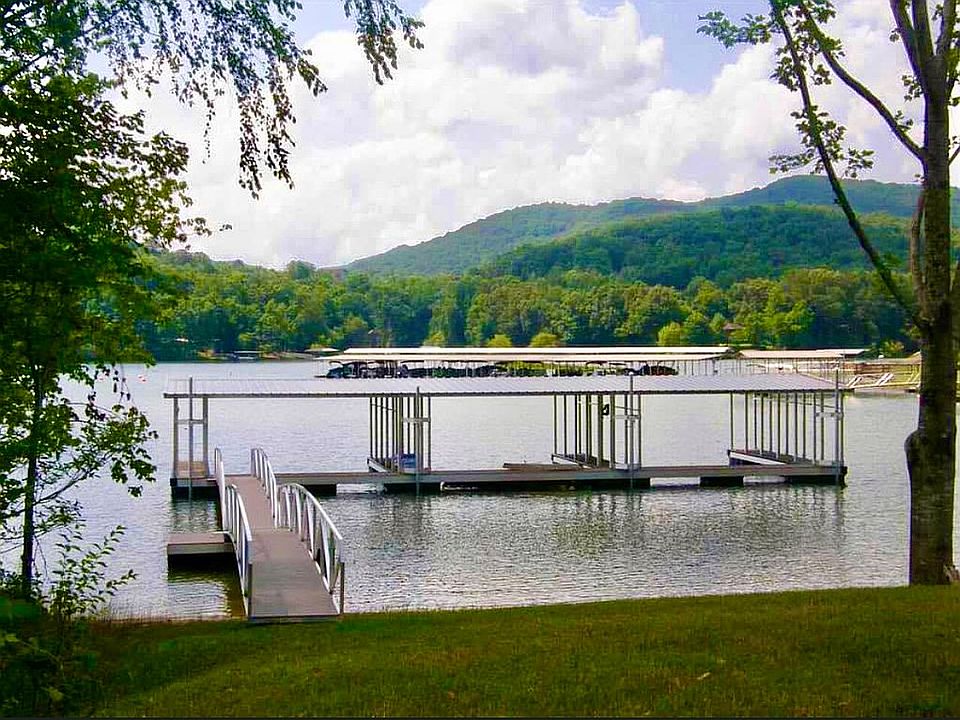 Dock view in Summer