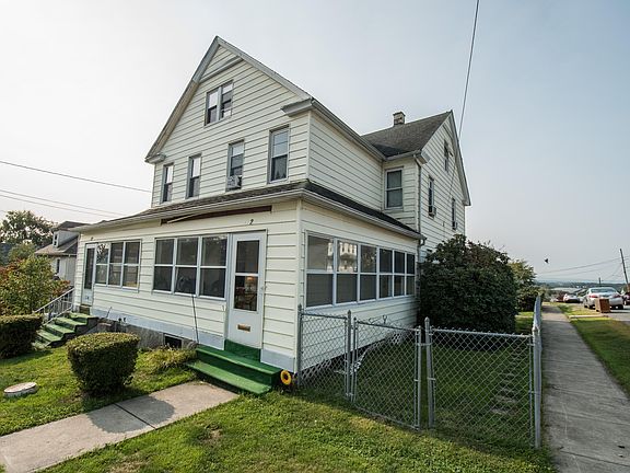 2nd image of 1721-1723 Swetland St