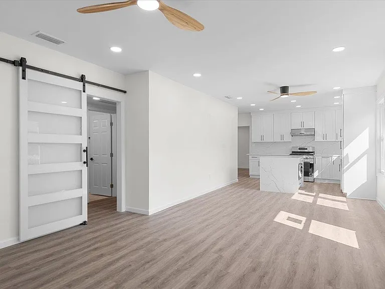 400 Talaflo St — Photo 3