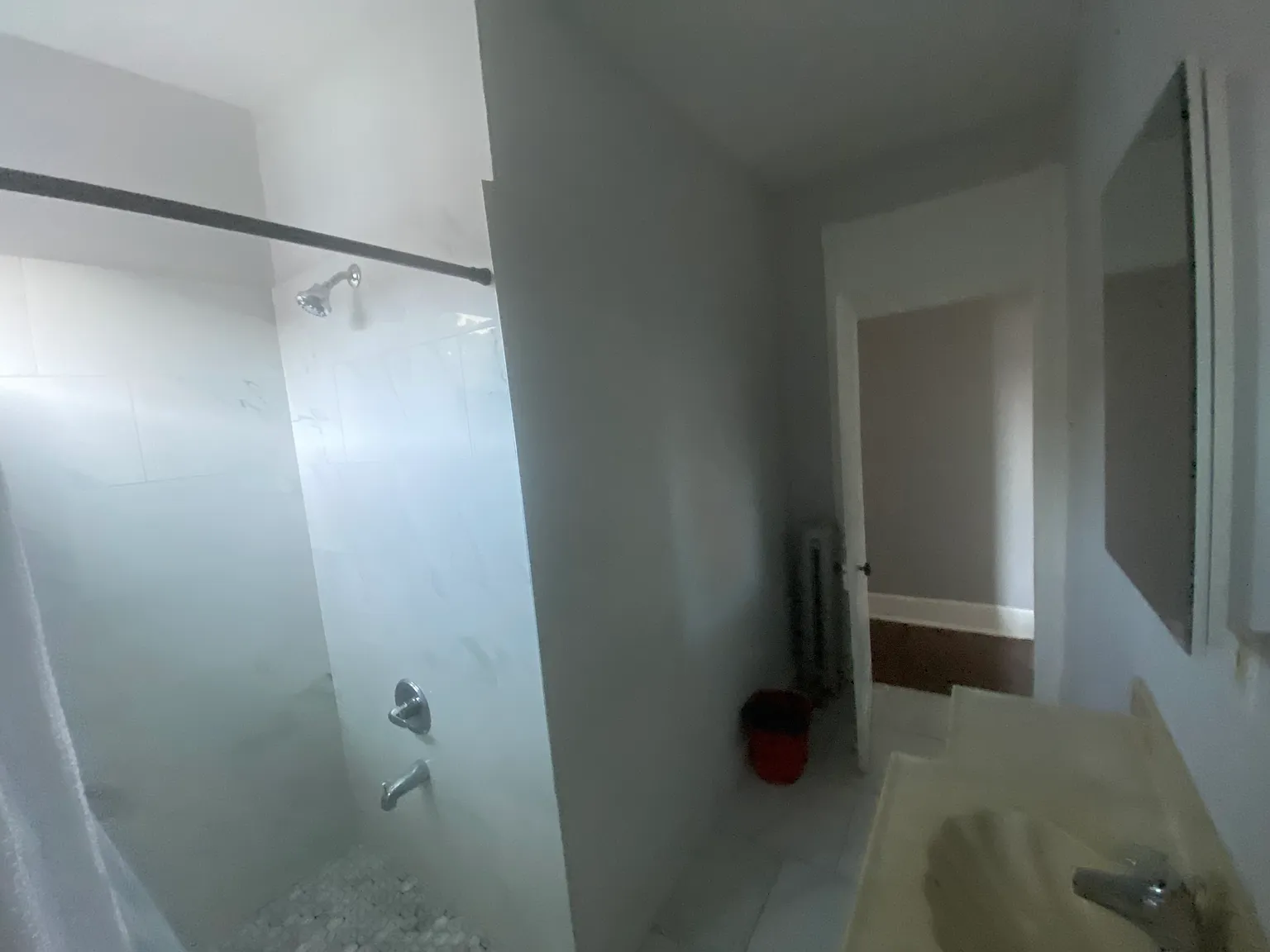 3 bed, 1400 sqft, $1,550 — Photo 4