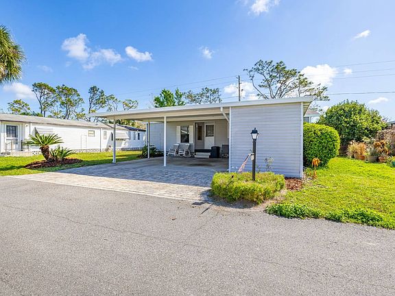 5th image of 1743 Conifer Ave #23
