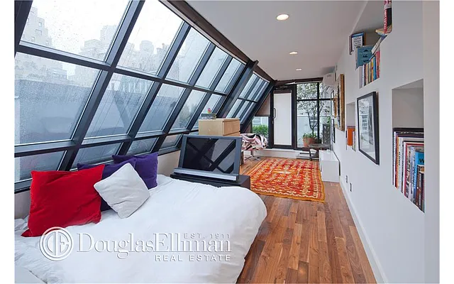 Rented by Douglas Elliman | media 22