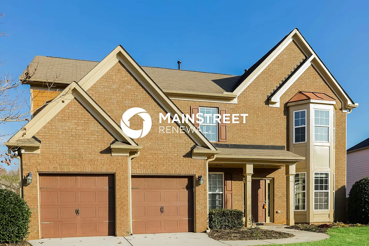 Front View - 6231 Stonelake Dr SW