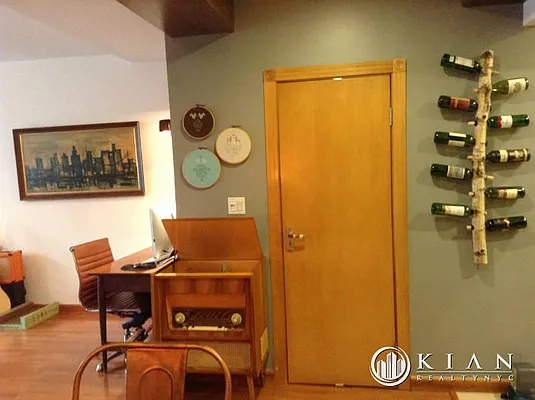 Rented by Kian Realty | media 10