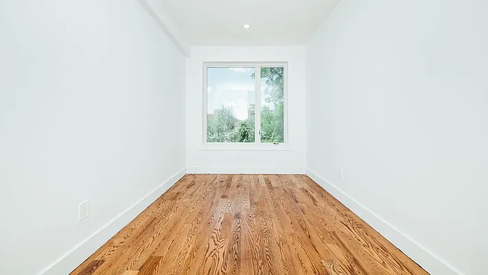 Rented by Nooklyn NYC LLC | media 19