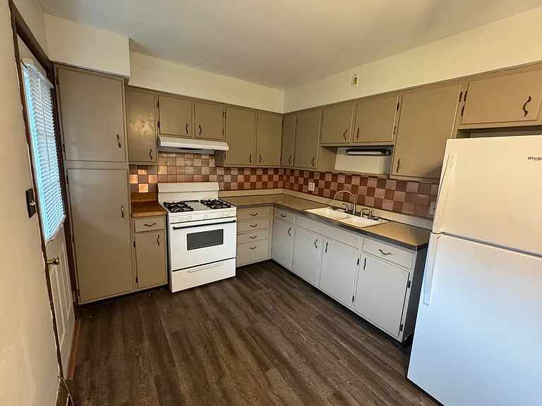 321 South Ave #C — Photo 8