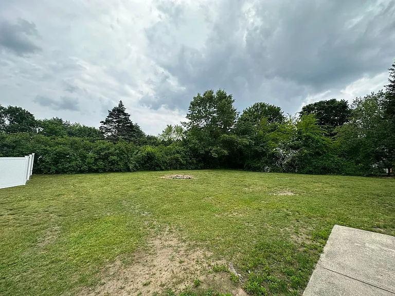 169 Rocky Hill Rd — Photo 31