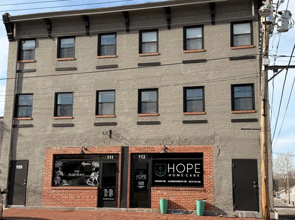 109 N Main St APT 6, Waterloo, IL 62298