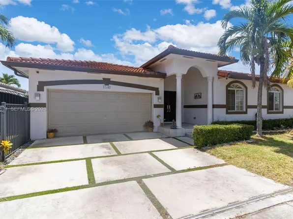 12382 SW 213th Ter, Miami, FL 33177
