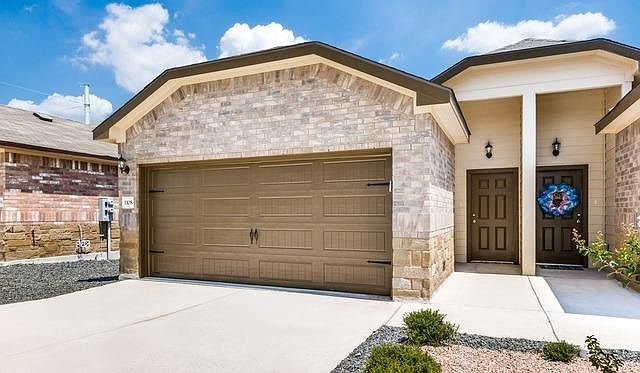 This property is a single-floor duplex property. You share a wall with your neighbor.