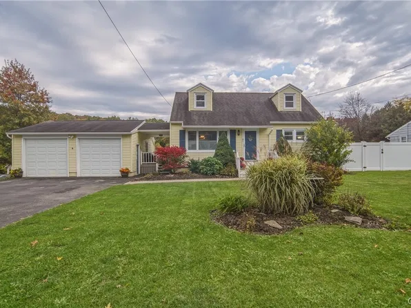 301 Forsythe St, Camillus, NY 13031
