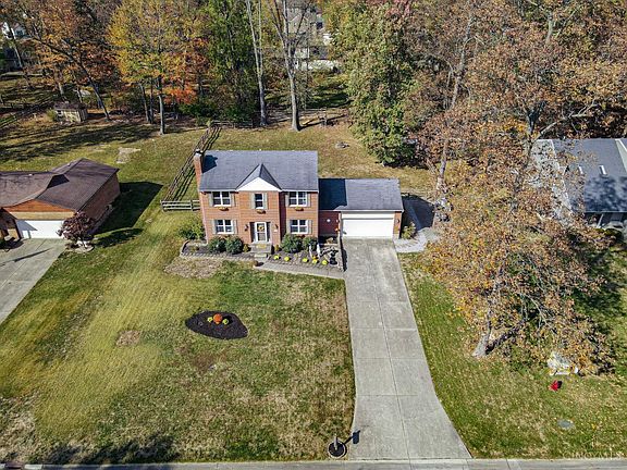 3rd image of 6245 Shagbark Dr