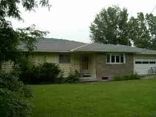 30 Hillcrest Dr photo 1