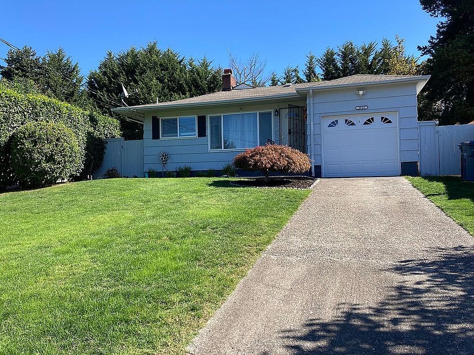 1st image of 2627 Louise Ave W