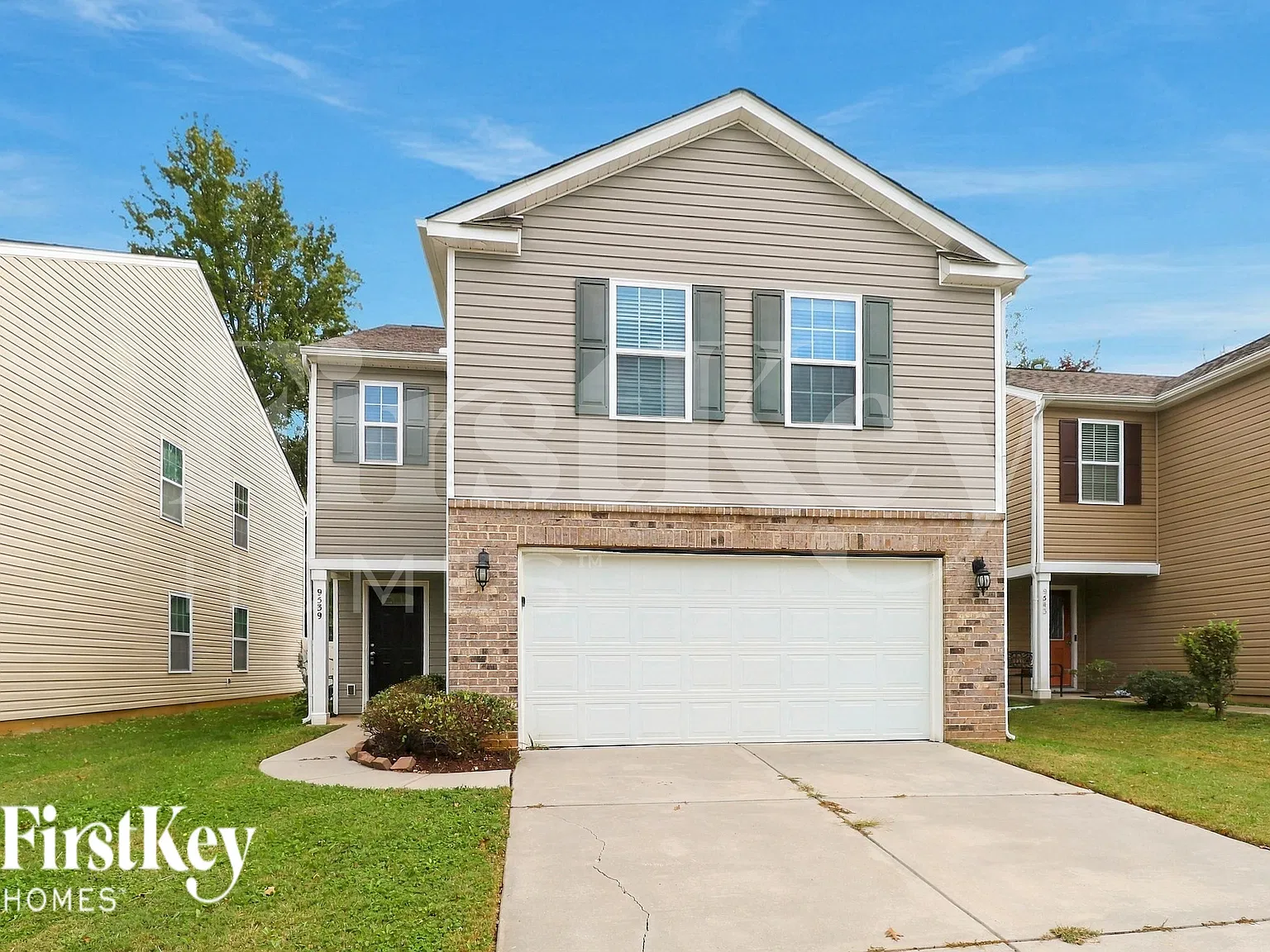4 bed, 2.5 bath, 2174 sqft, $2,320 — Photo 1