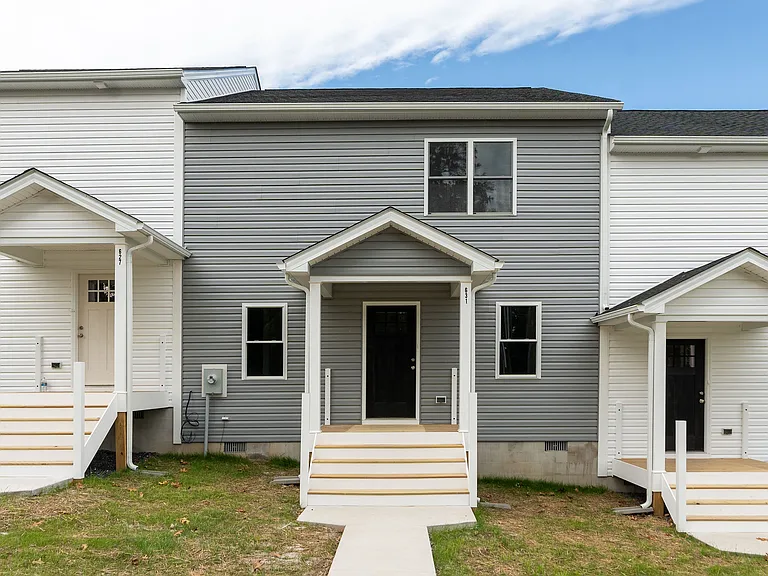 635 N Bayard Ave — Photo 1