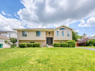 1320 Cumberland Dr, Joliet, IL 60431