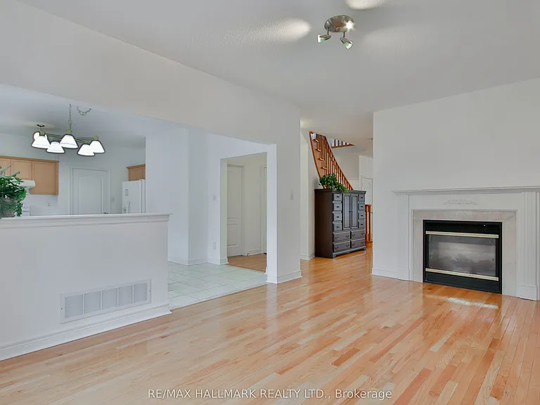 15 Briarglen Rd — Photo 13