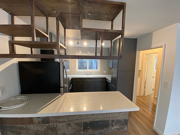3rd image of 1550 Miramar Dr #3