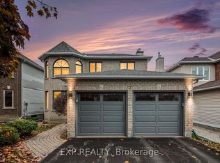 7 Forestglade Cres, Ottawa, ON K1G5X3