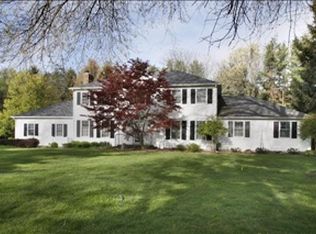 8514 S 12th St, Portage, MI 49024