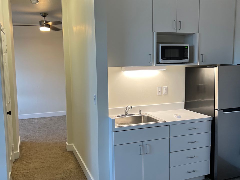 1st image of 155 W Santa Clara St APT 305
