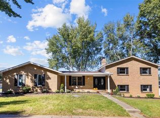 405 Hunters Rdg, Saint Charles, MO 63301